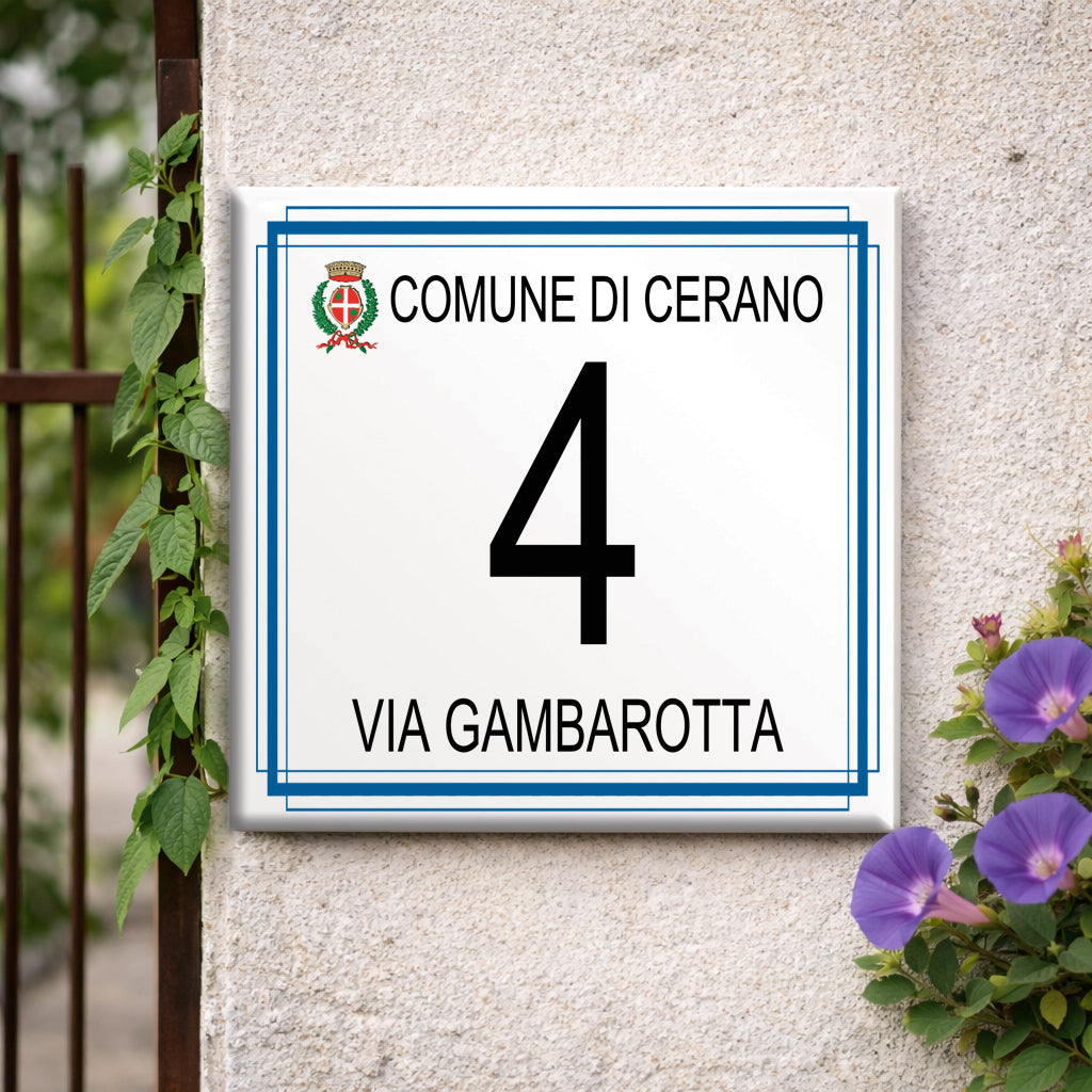 Numero Civico Personalizzato con logo del comune 15x15 cm – Targa Casa in ceramica – Handmade Italy  P24